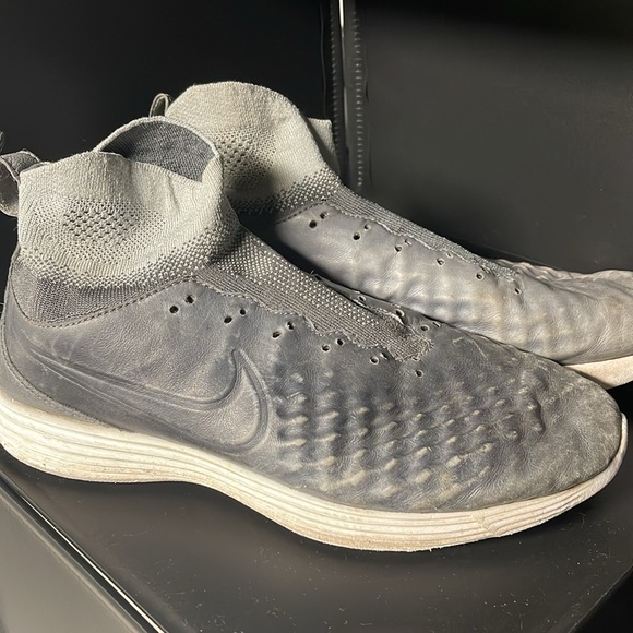 Nike Lunar Magista 2 Flyknit Dark Grey size 9.5 - Picture 3 of 9